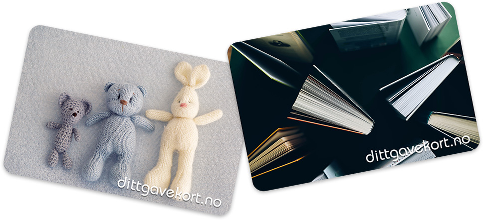 to personlige gavekort med bilde av strikket bamser og bøker